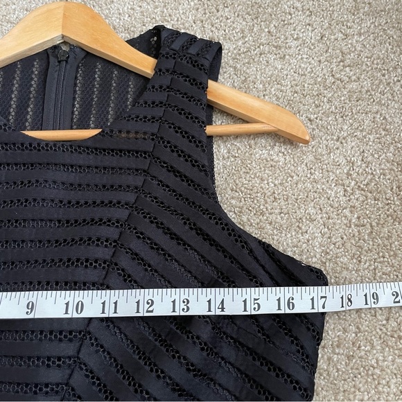 Belle Badgley Mischka Pleated Fit and Flare Dress Black Mesh Stripe Women’s 10 - Picture 6 of 9